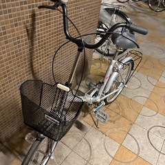 美品　折りたたみ自転車　の画像