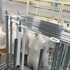 1台600円　ハンガーラック　大量　スチール製の画像