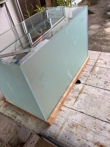 60cm規格　縁無しガラス水槽　3面すりガラス　中古