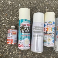 ラッカーなどスプレー缶など差し上げます。の画像