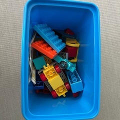 わくわくのりものブロックバケツの画像