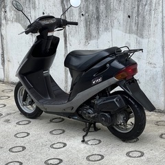 大人気セール‼️安心のバッテリー充電済み🔋前後タイヤまだまだ山あり🗻嬉しいオイル満タン補充済み🈵オイル交換不要⭕️継ぎ足しだけで🆗2サイクルでパワフルな走り💨人気のブラックカラー😎AF27 スーパーディオ✴の画像