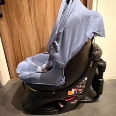 エールべべ　クルットNT2　回転式　チャイルドシート　サンシェードの画像