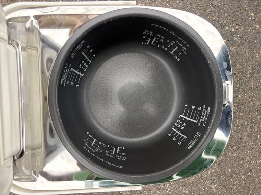 Panasonic SR-HB108 IHジャ-炊飯器。最大炊飯容量1.0L。