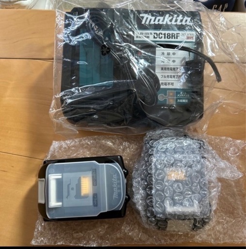 マキタ充電器、バッテリー