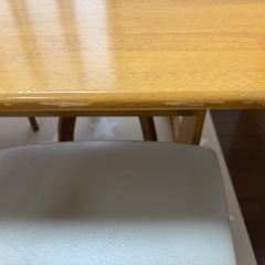 ニトリ　ダイニングテーブル　回転椅子4脚付きの画像