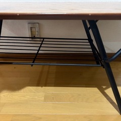 テーブル　机の画像