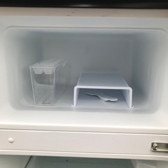 　新生活応援2024年式Confee コンフィ 冷蔵庫 90L 2ドア 右開き ブラック RCT90BL(E)の画像