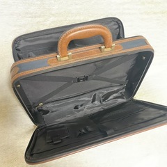 ビジネス用アタッシュケース の画像