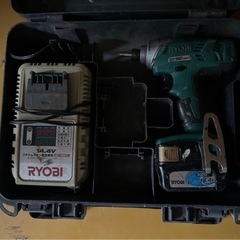 RYOBI 充電式インパクトドライバー ブロワーセットの画像