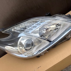30プリウス ヘッドライトの画像