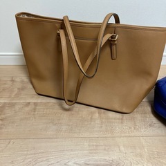バッグMICHAEL KORS  TOMMY HILFIGERの画像