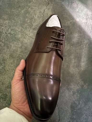 メンズ用ブラックの革靴、サイズ25cm