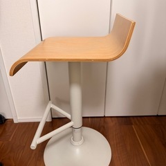 ニトリ カウンターチェア TN-01 昇降式 バーチェア ホワイトの画像