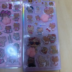 ガングロキティ肉球シールの画像