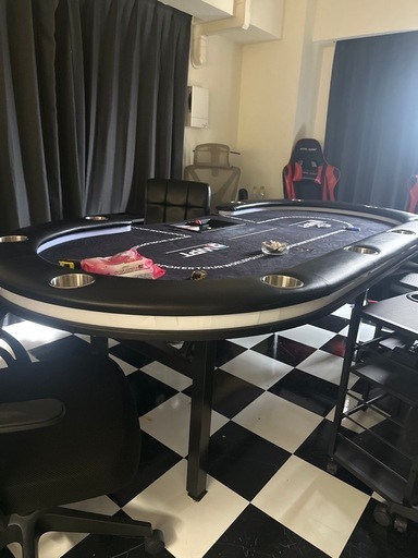 ポーカー台