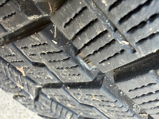 バリ山‼️スタッドレス　１８５／６５Ｒ１５　ＶＷ純正アルミ