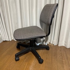 学習　子ども　こども　子供　イス　椅子　いす　の画像