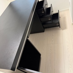 作業台付きパソコンデスクの画像