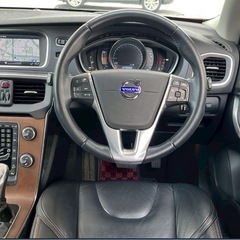 ボルボV40 T5 クロスカントリー　4WD 🚗の画像
