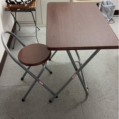 コンパクトテーブル&イスセットの画像