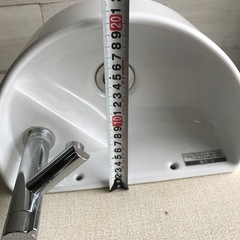 リクシルのコンパクト洗面ボウル/手洗い器の画像