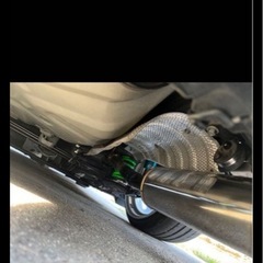 プリウスアルファマフラーの画像