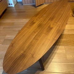 IKEA    サーフボード型　テーブルの画像