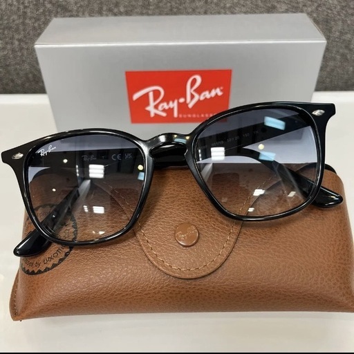 新品未使用正規RayBanレイバンRB4258F 601/19 ブラック/ライトブルーグラデーション サングラス　