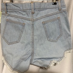 新品未使用 タグ付き デニム ショートパンツ の画像
