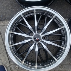 18インチアルミホイールの画像