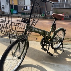 折りたたみ自転車の画像