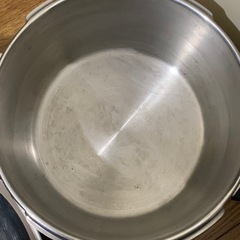 容量4.5L 
圧力鍋 ステンレス製 片手圧力鍋 の画像