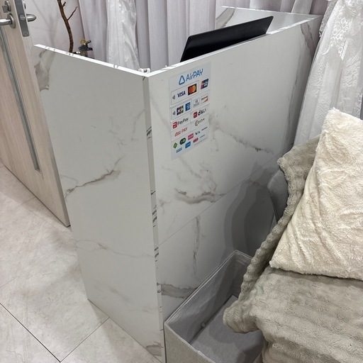 テーブル