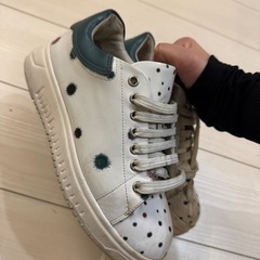 アルマーニスニーカーの画像