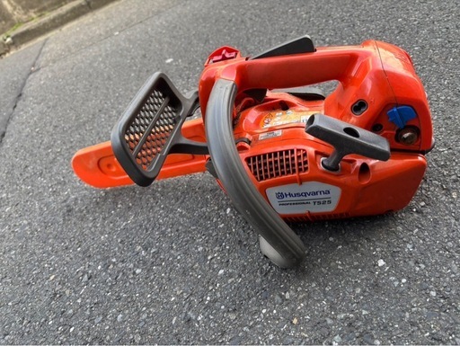 Husqvarna T525エンジンチェーンソーとBIGMエンジントリマー