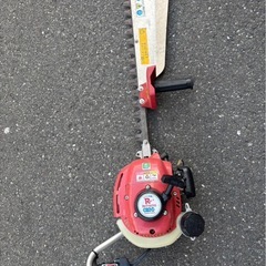 Husqvarna T525エンジンチェーンソーとBIGMエンジントリマーの画像