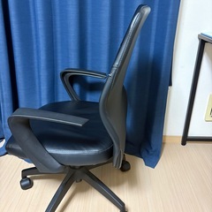 仕事用回転チェアの画像
