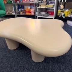 雲の形のローテーブル 100cmの画像