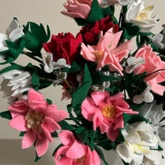 フェルトフラワー（花瓶付き）の画像