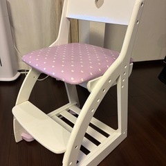 コイズミ学習机用　　椅子の画像