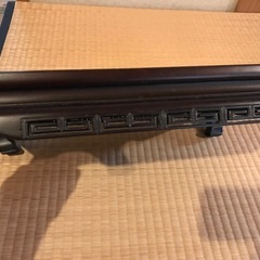 木製彫刻花瓶スタンド 約40cm x 30cmの画像