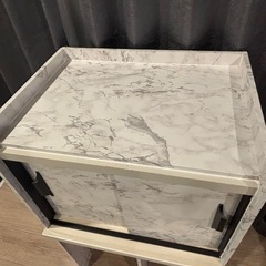 食器棚、キッチン棚
の画像