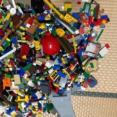 【松戸市指定場所手渡し限定】レゴブロック約9キロ+ぞうさんファミリー
の画像