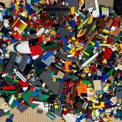 【松戸市指定場所手渡し限定】レゴブロック約9キロ+ぞうさんファミリー
の画像