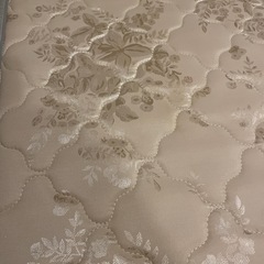 ダブルベッドマットレス＋羽毛布団(希望制)の画像