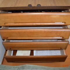 【状態良好】大型衣装ダンス・洋服タンス（幅90cm × 奥行57cm × 高さ193cm）収納力抜群の画像