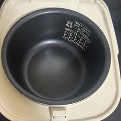 アイリスオーヤマ　炊飯器　3合の画像