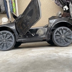 乗用ラジコンカー（じょうようラジコンカー）の画像