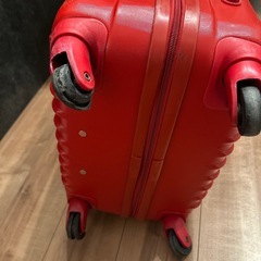 キャリーケース 赤 大きめの画像